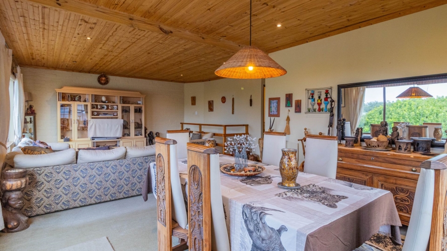5 Bedroom Property for Sale in Sandbaai Western Cape